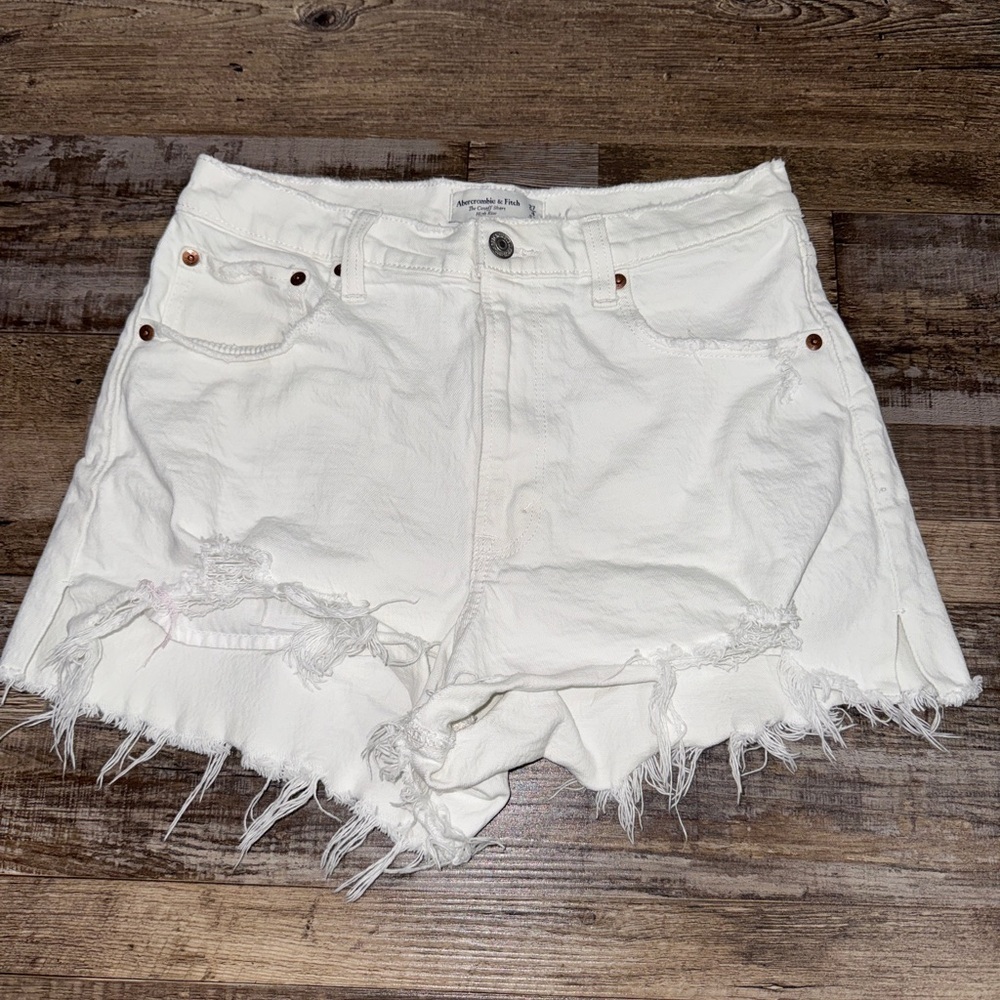 Abercrombie & Fitch High Rise White Distressed Cutoff Denim Shorts Women size 4
